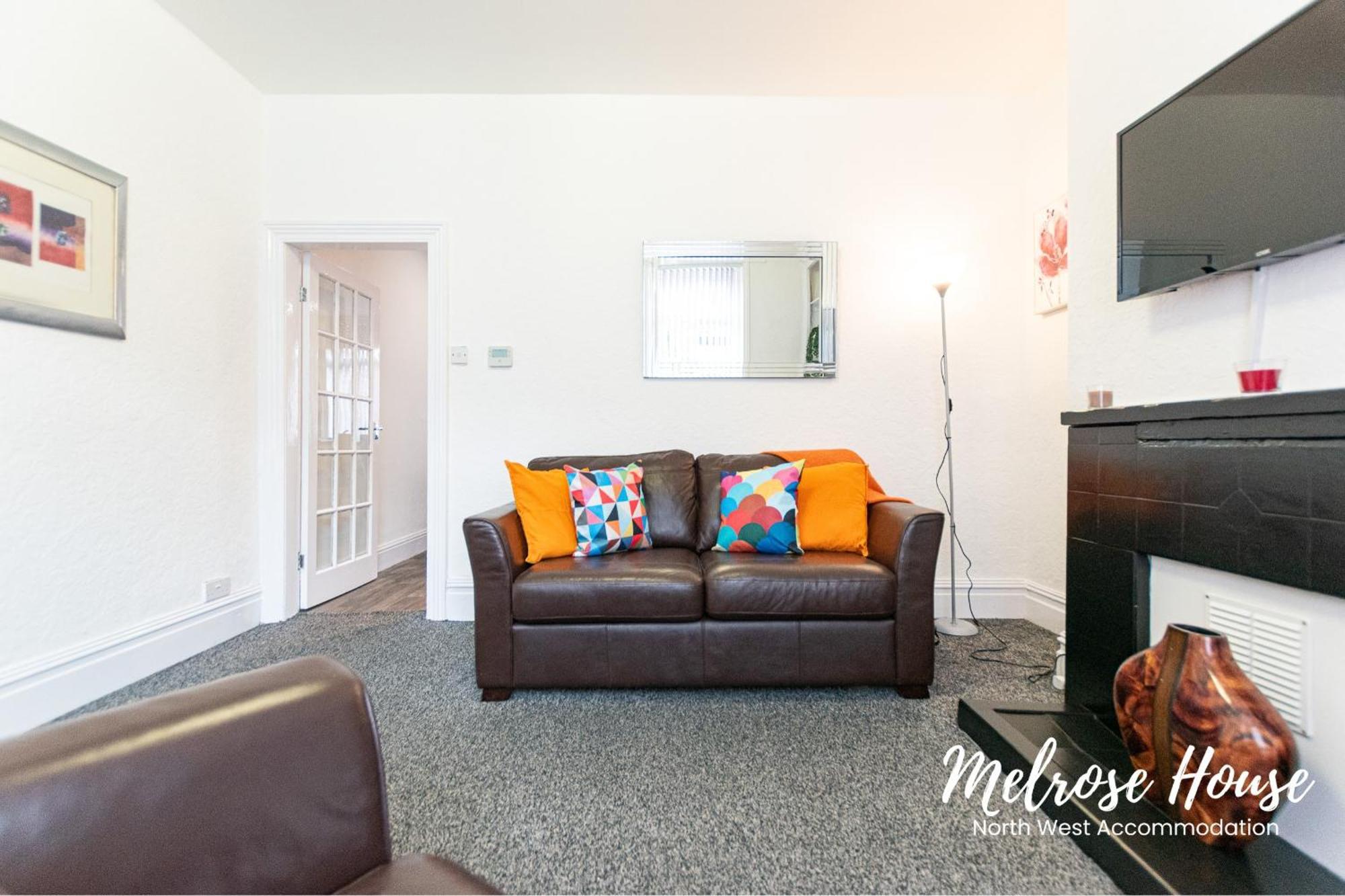 Manchester Work Stays 2Br Home With Parking & Wifi Extérieur photo