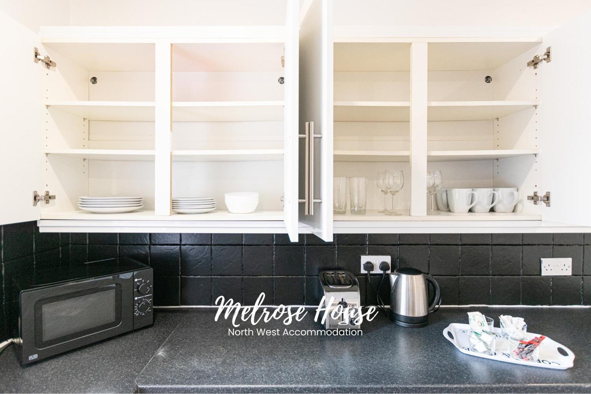 Manchester Work Stays 2Br Home With Parking & Wifi Extérieur photo