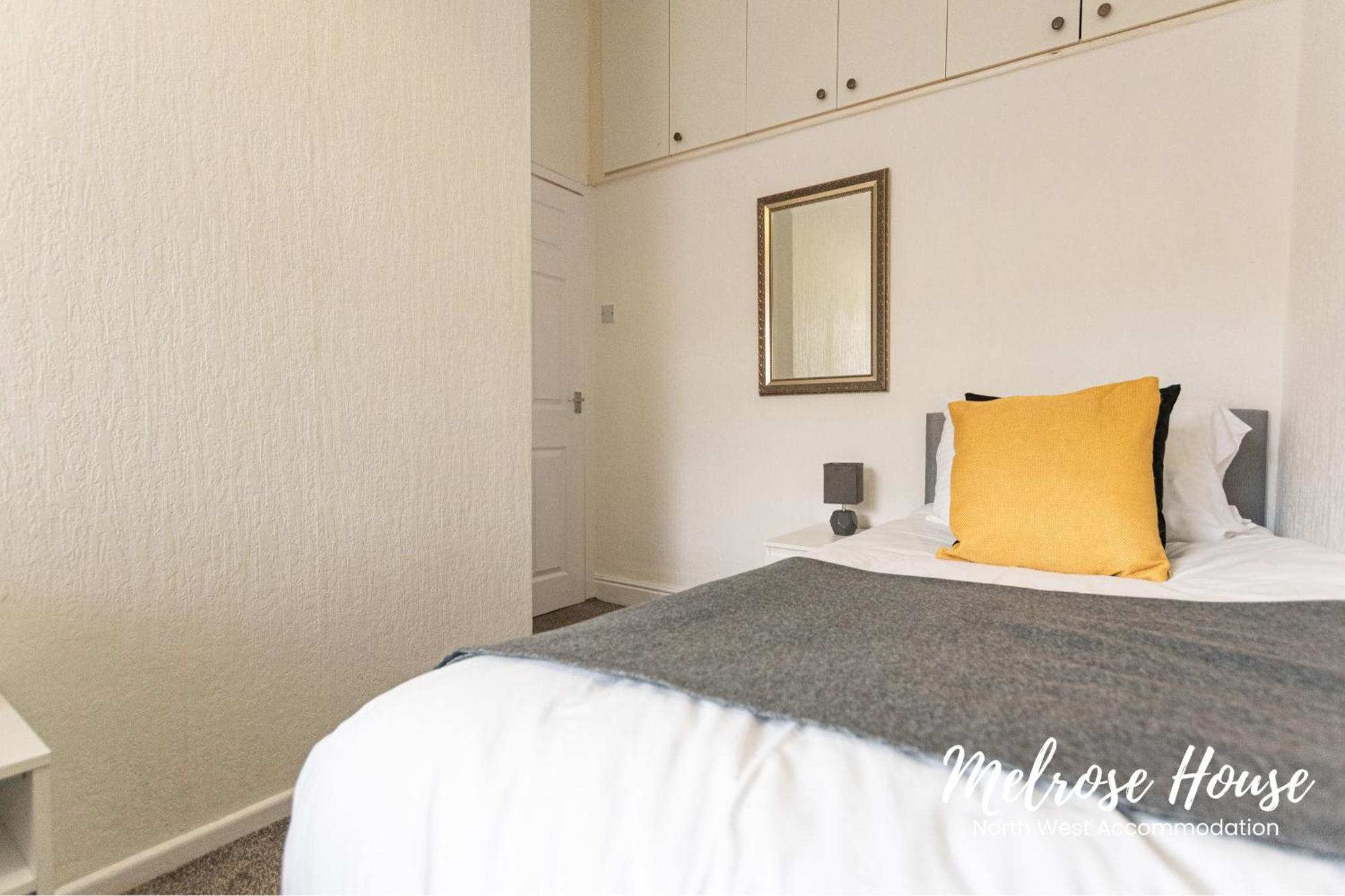 Manchester Work Stays 2Br Home With Parking & Wifi Extérieur photo