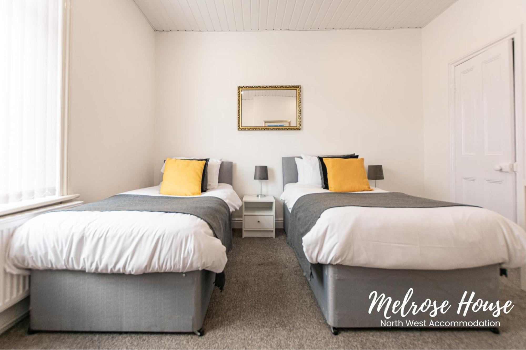 Manchester Work Stays 2Br Home With Parking & Wifi Extérieur photo