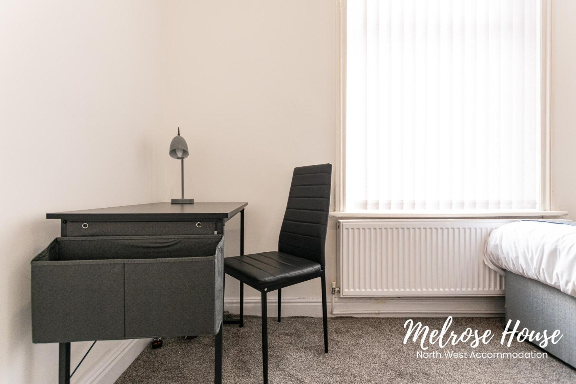 Manchester Work Stays 2Br Home With Parking & Wifi Extérieur photo