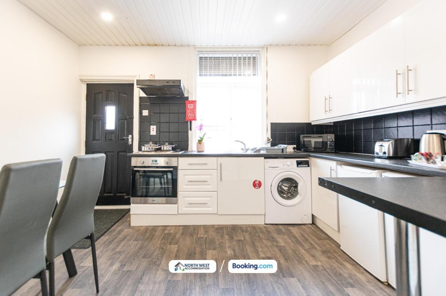 Manchester Work Stays 2Br Home With Parking & Wifi Extérieur photo