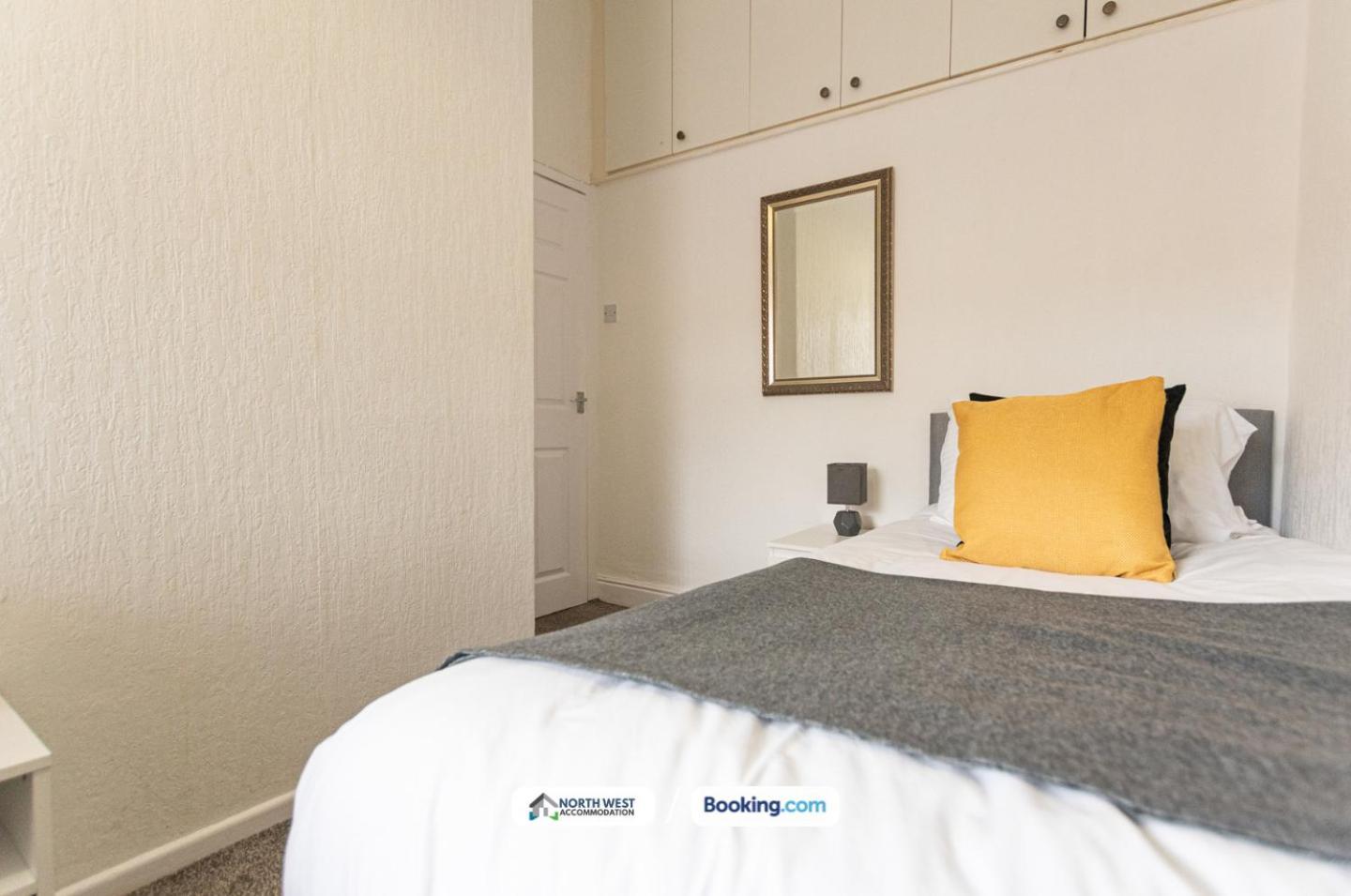 Manchester Work Stays 2Br Home With Parking & Wifi Extérieur photo