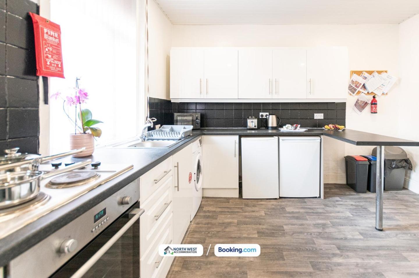 Manchester Work Stays 2Br Home With Parking & Wifi Extérieur photo