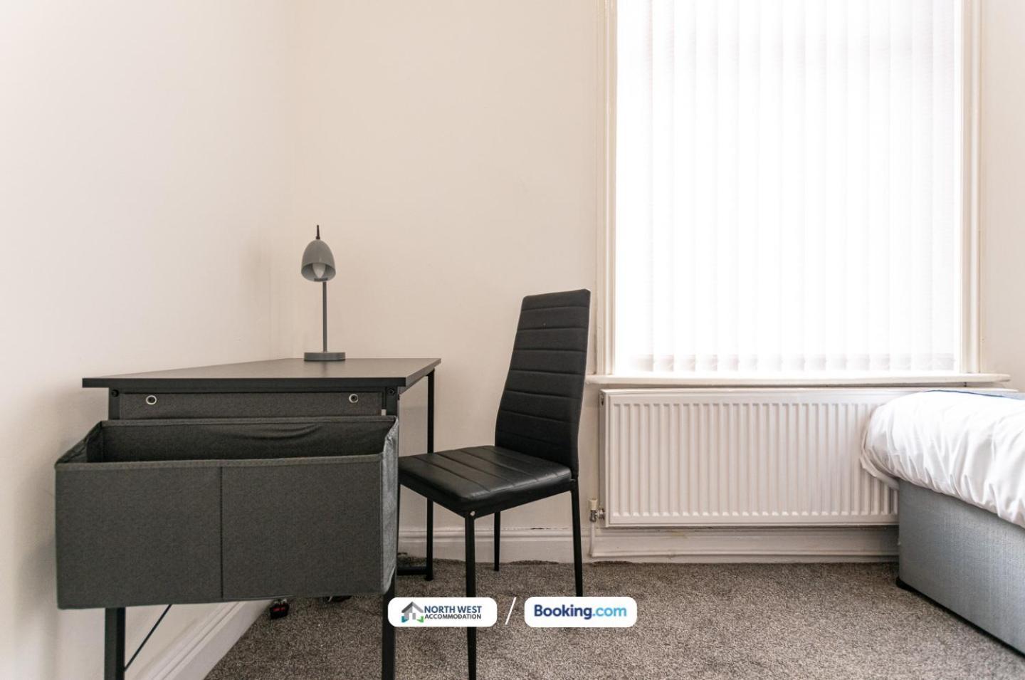 Manchester Work Stays 2Br Home With Parking & Wifi Extérieur photo